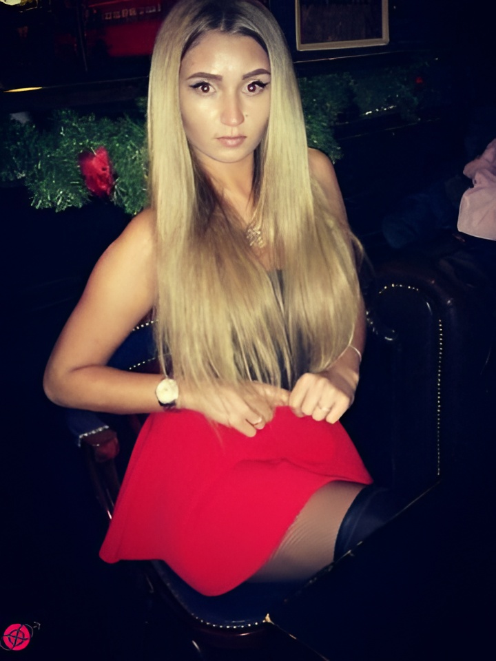 Юлия привлекальеная девушка из Донецк цена от 4000 руб