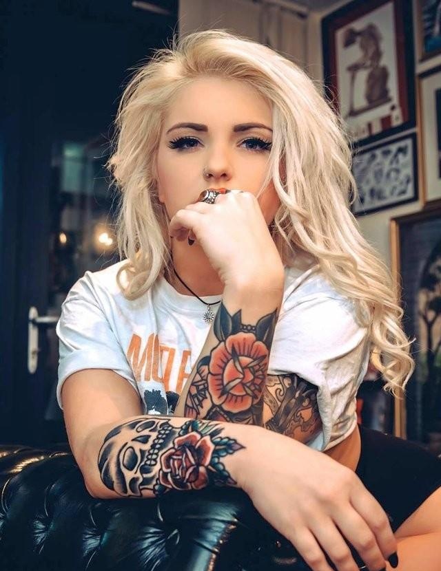 Ирен привлекальеная девушка из Донецк цена от 3000 руб