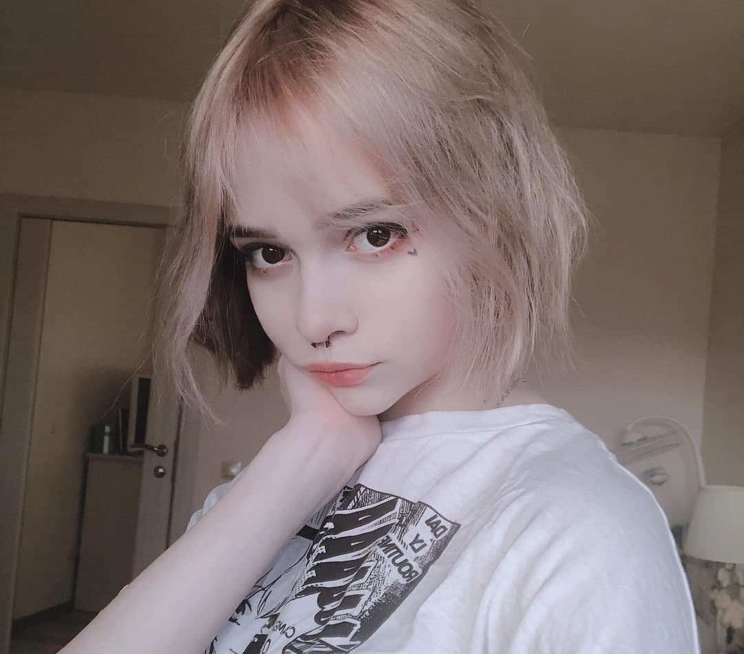 Лиза привлекательная девушка из Донецк цена от 3000 руб