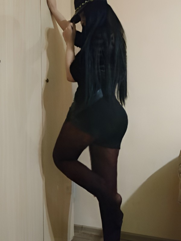 Алиса привлекательная девушка из Донецк цена от 10000 руб