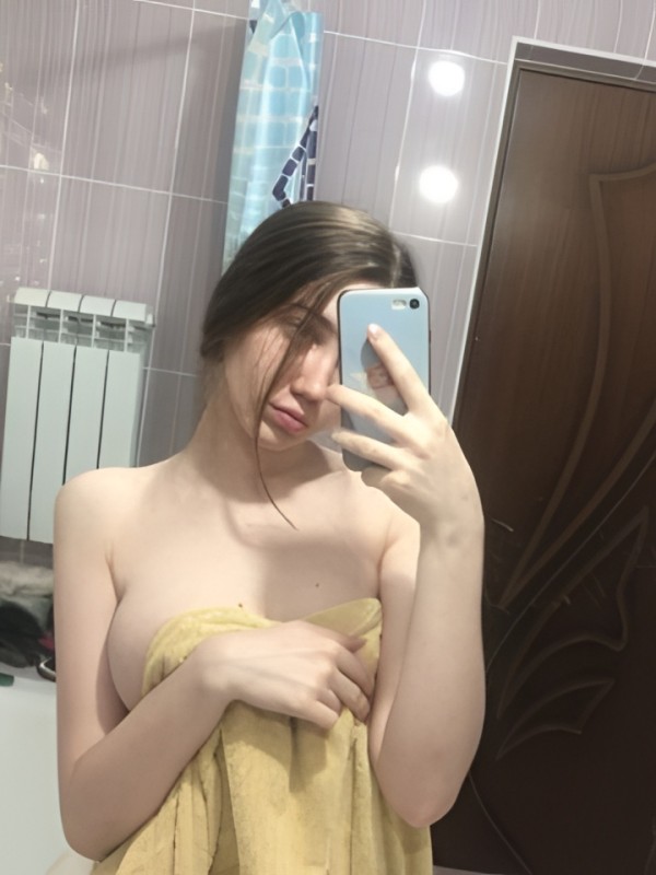 Амина привлекательная девушка из Донецк цена от 10000 руб