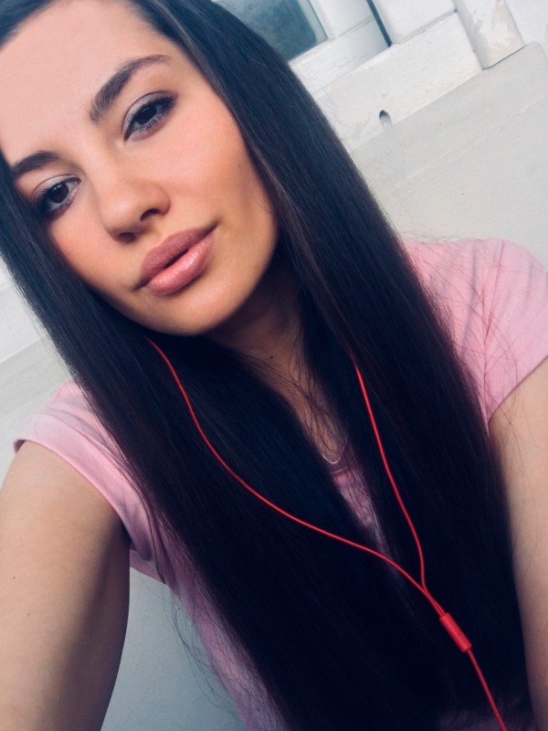 Дарьяна привлекательная девушка из Донецк цена от 3500 руб