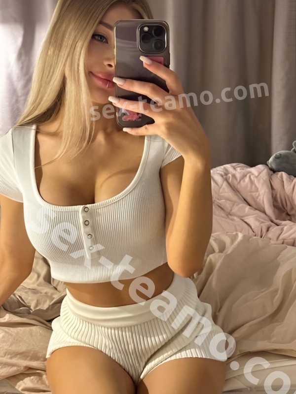 Настя из Донецк